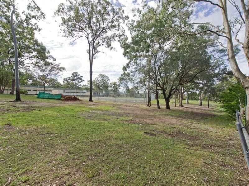 6 Quinton Court, Mount Warren Park QLD 4207