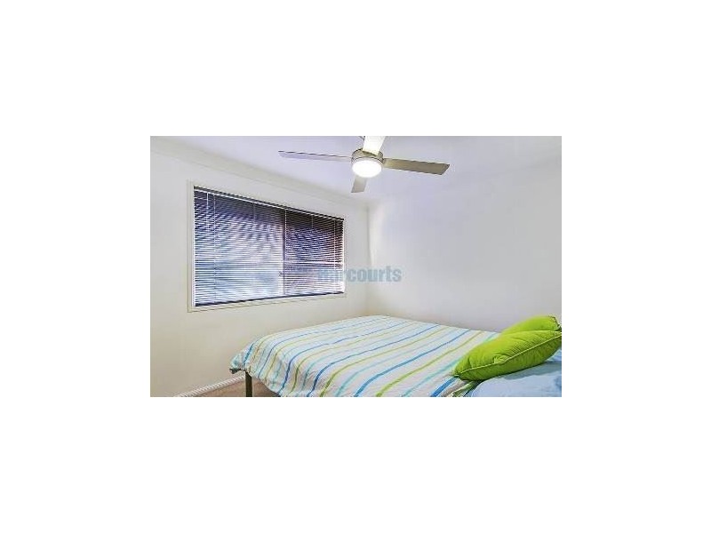 8/84 Castile Crescent, Edens Landing QLD 4207