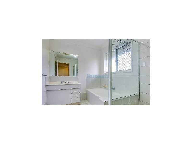 8/84 Castile Crescent, Edens Landing QLD 4207