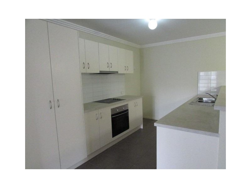 10 Jasmine Place, Beenleigh QLD 4207