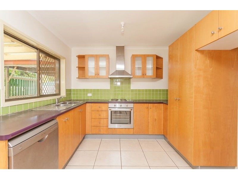 3 Brim Ct, Edens Landing QLD 4207