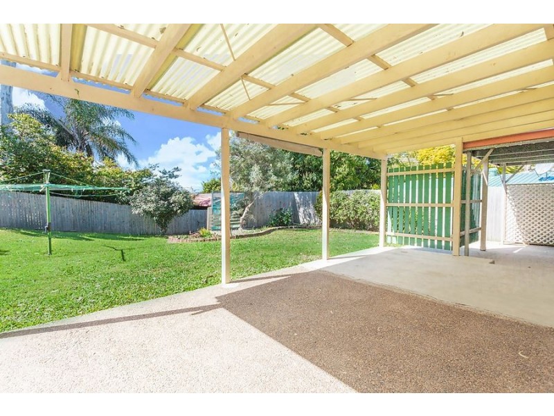 3 Brim Ct, Edens Landing QLD 4207