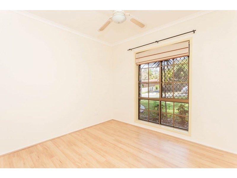 3 Brim Ct, Edens Landing QLD 4207