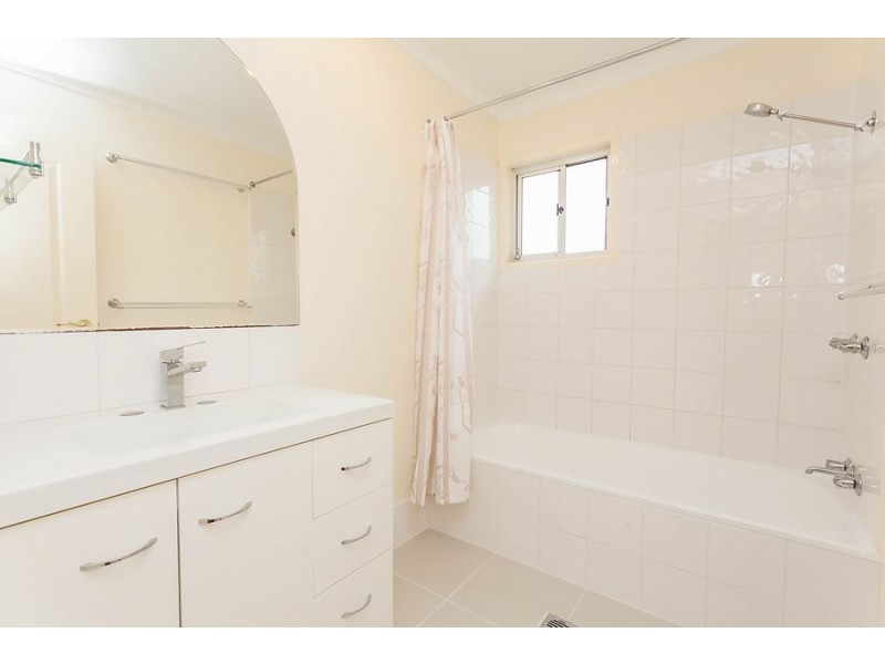 23 Auburn Street, Edens Landing QLD 4207