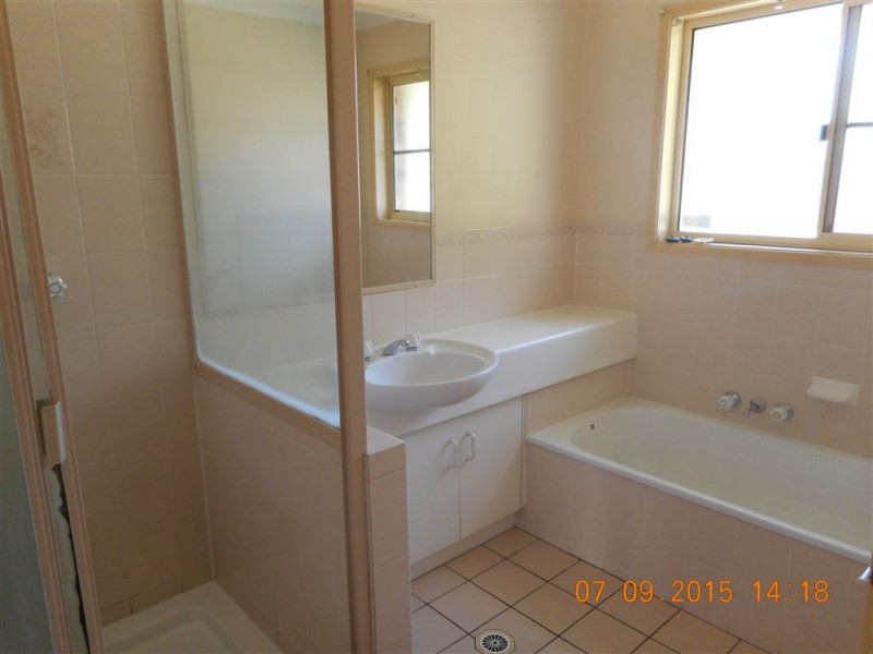 5 Dowling Crescent, Eagleby QLD 4207