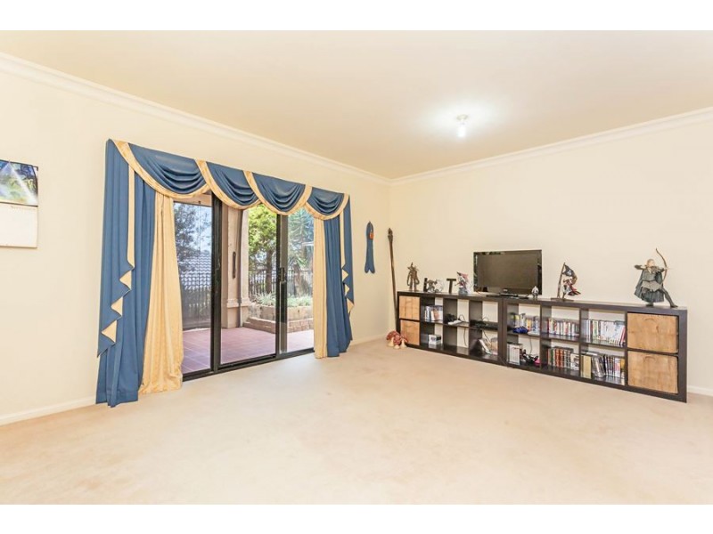 20 Lucy Drive, Edens Landing QLD 4207
