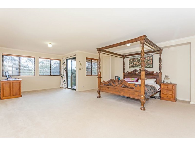 20 Lucy Drive, Edens Landing QLD 4207