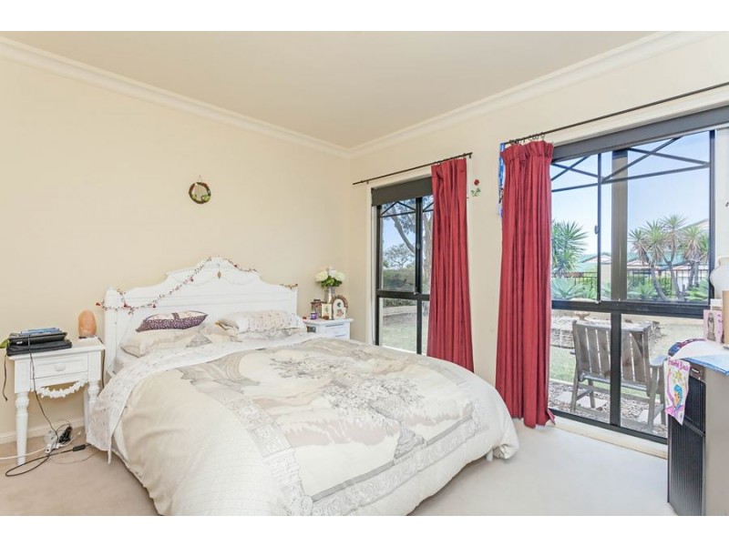 20 Lucy Drive, Edens Landing QLD 4207