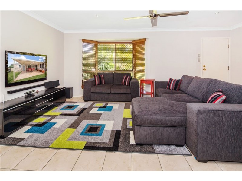 65 Kummara Rd, Edens Landing QLD 4207