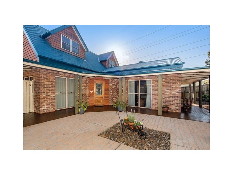 266 Mt Warren Blvd, Mount Warren Park QLD 4207