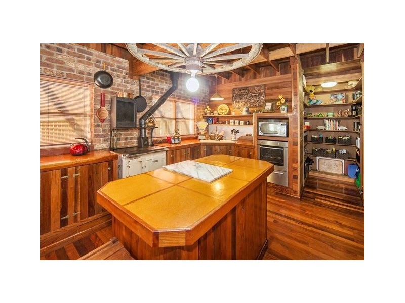 266 Mt Warren Blvd, Mount Warren Park QLD 4207