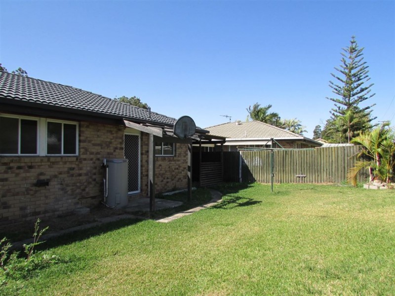 4 Bergomi Court, Eagleby QLD 4207