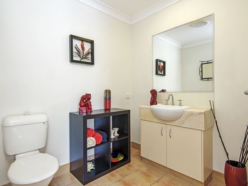 1 Wendt Place, Edens Landing QLD 4207
