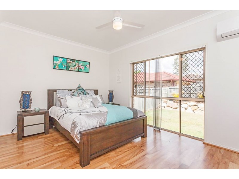 1 Wendt Place, Edens Landing QLD 4207