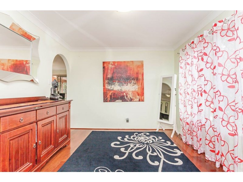 40 Castile Cres, Edens Landing QLD 4207