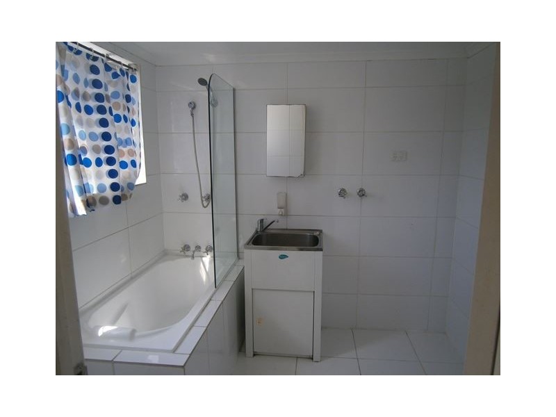 28 Meadow Cres, Beenleigh QLD 4207