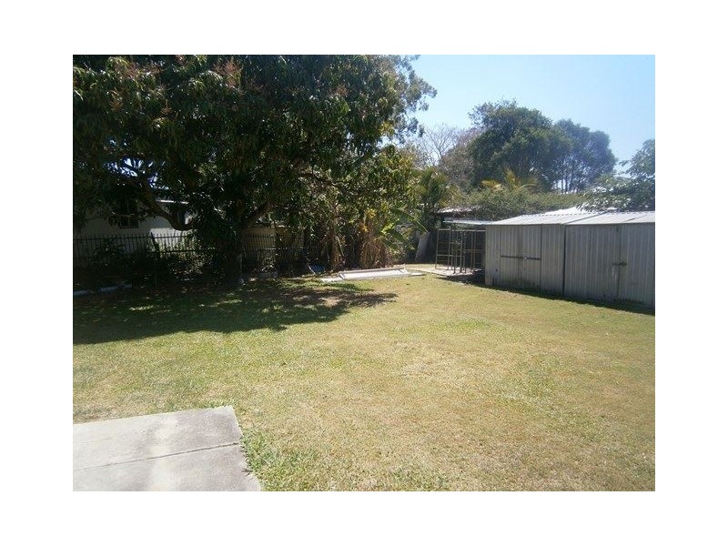 28 Meadow Cres, Beenleigh QLD 4207