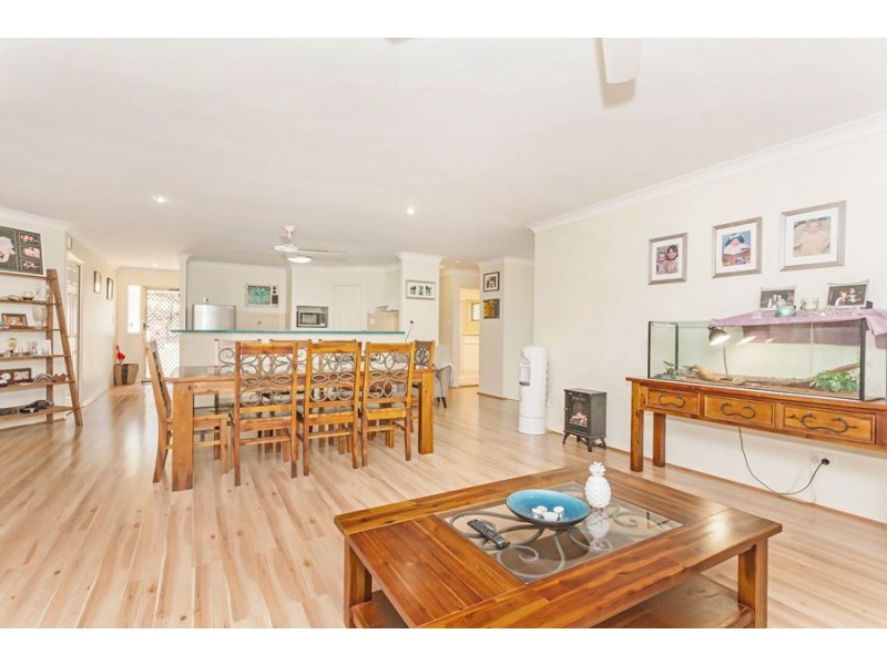 60 Loane Drive, Edens Landing QLD 4207