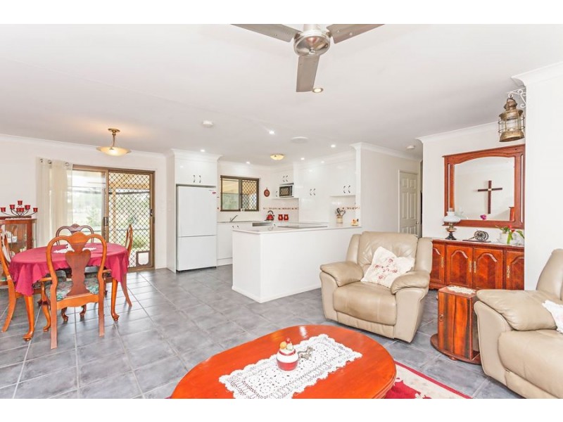 Edens Landing QLD 4207