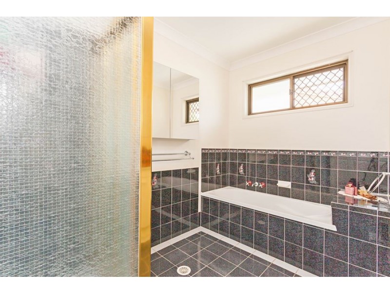 Edens Landing QLD 4207