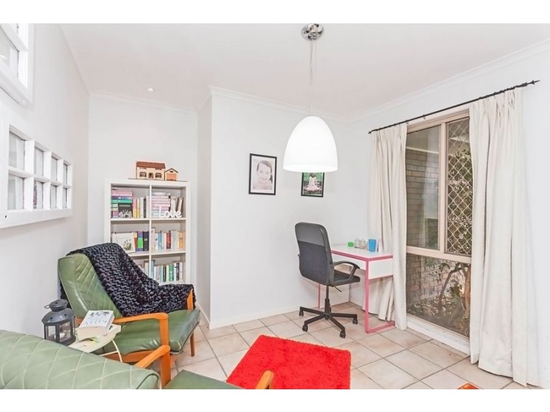 5 Natone Court, Edens Landing QLD 4207