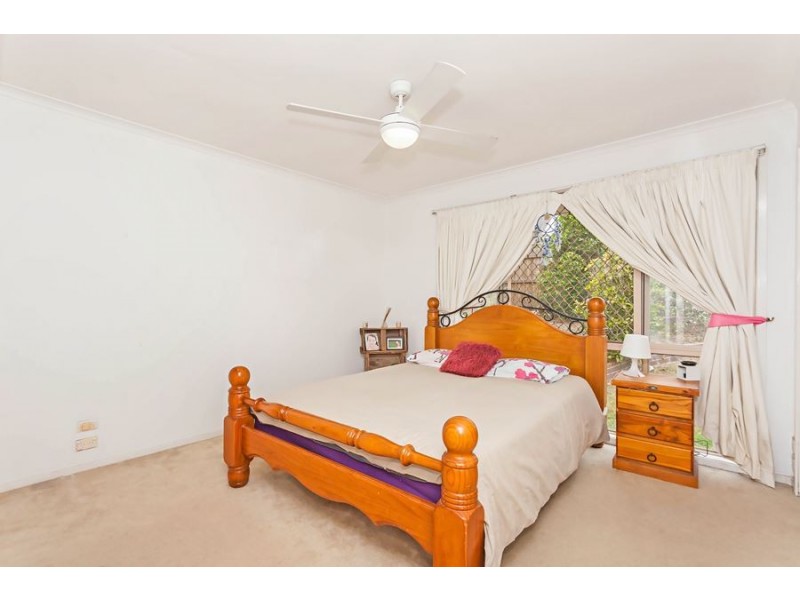 5 Natone Court, Edens Landing QLD 4207