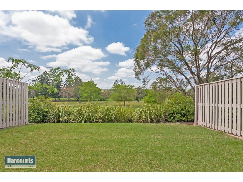 2/1 Anna Louise Terrace, Windaroo QLD 4207