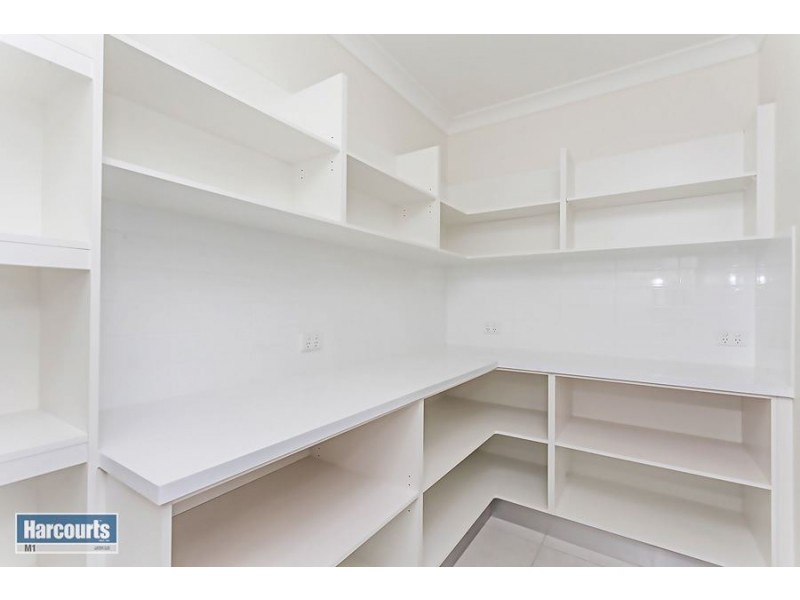 2/1 Anna Louise Terrace, Windaroo QLD 4207