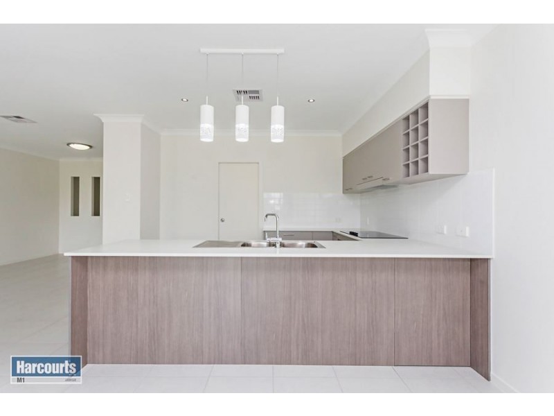 2/1 Anna Louise Terrace, Windaroo QLD 4207