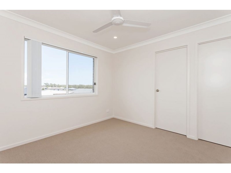 8 Tiffany Way, Pimpama QLD 4209