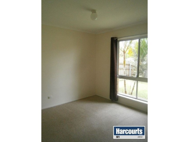 10 Lomic Court, Eagleby QLD 4207