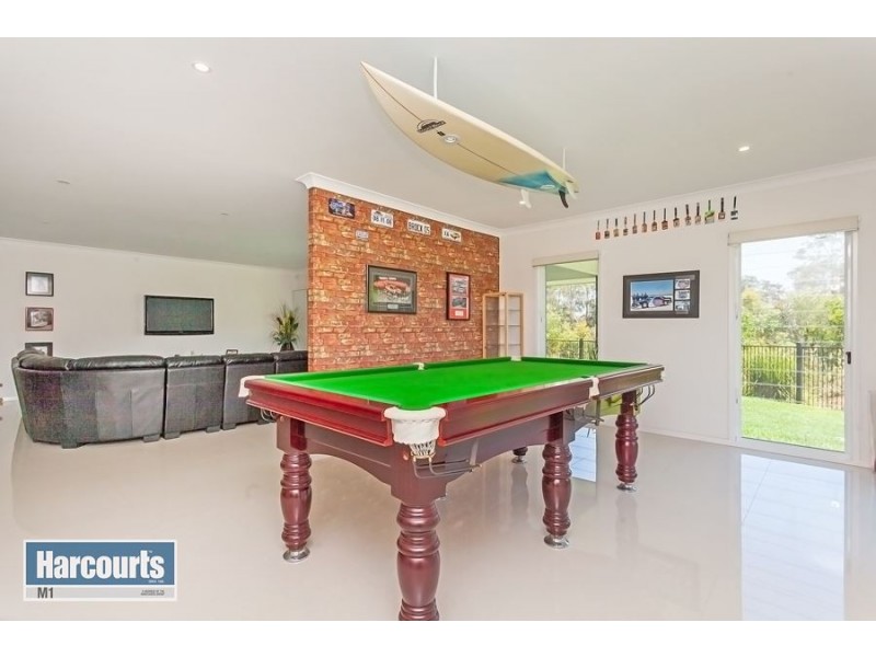 11 Conimbla Crescent, Waterford QLD 4133