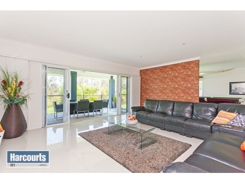 11 Conimbla Crescent, Waterford QLD 4133