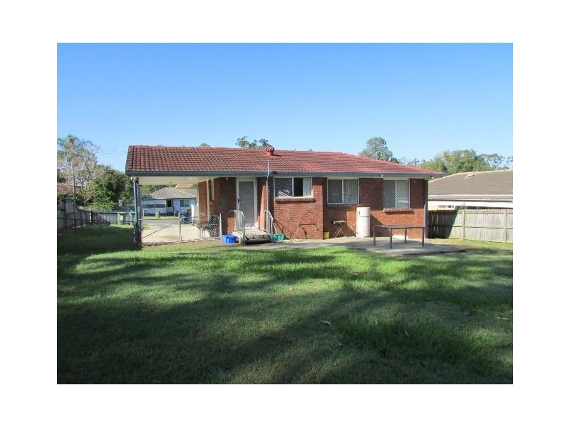 18 Tabari Place, Eagleby QLD 4207