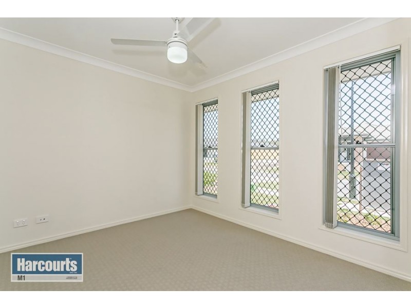 65 Burnett Drive, Holmview QLD 4207