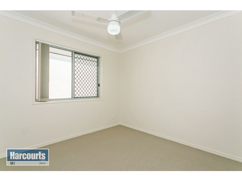 65 Burnett Drive, Holmview QLD 4207
