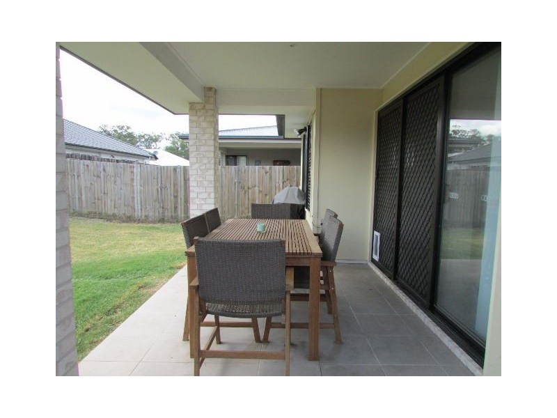 14 Barrington Circuit, Waterford QLD 4133