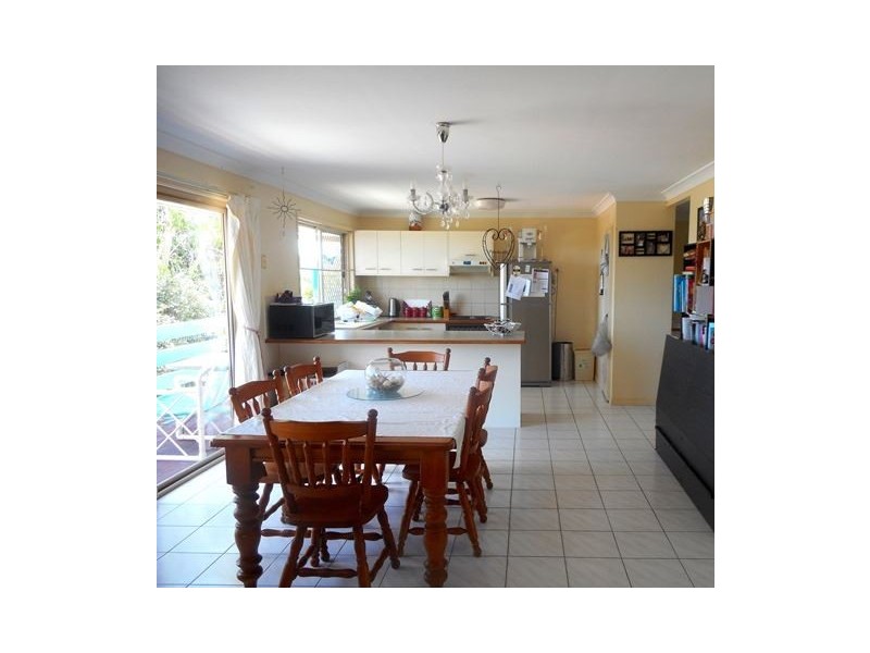 35 Hillside Crescent, Edens Landing QLD 4207