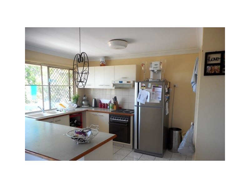 35 Hillside Crescent, Edens Landing QLD 4207
