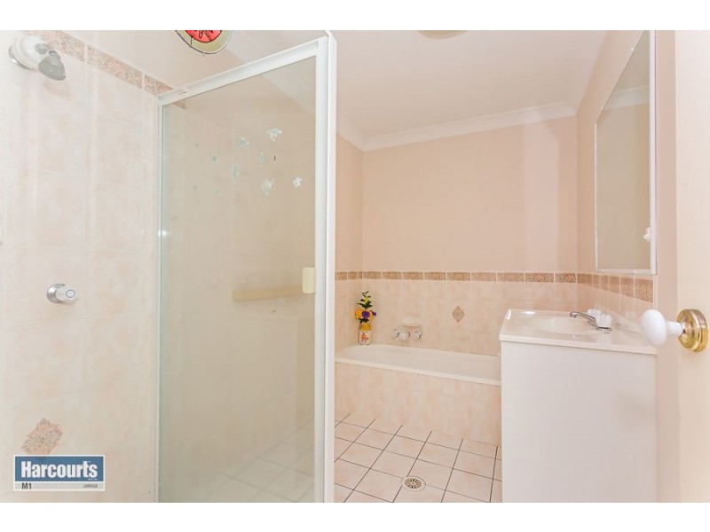 10 Gariswood Court, Edens Landing QLD 4207