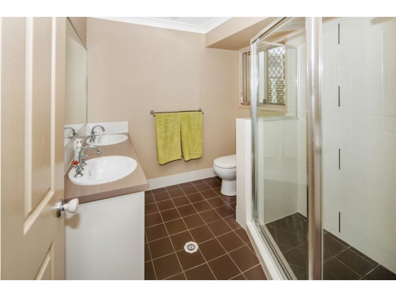 37 Emperor Drive, Redland Bay QLD 4165