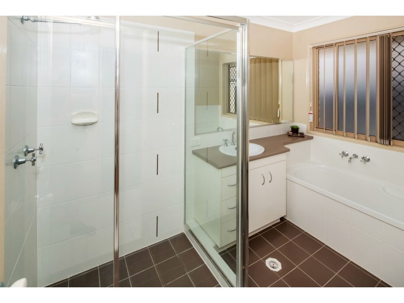 37 Emperor Drive, Redland Bay QLD 4165