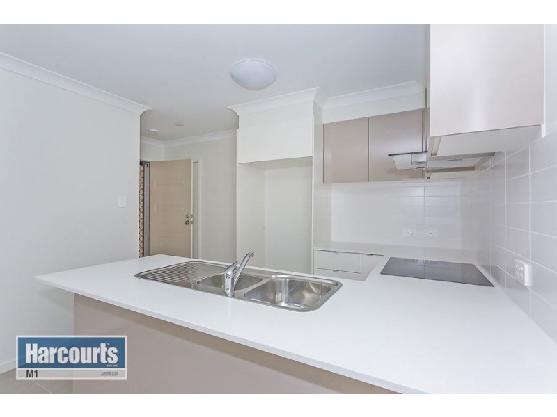17b Spruce Street, Loganlea QLD 4131