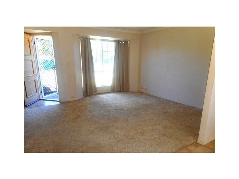 2 Brentford Rd, Bethania QLD 4205
