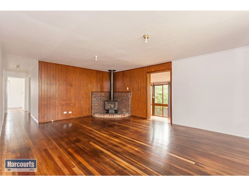 19 Tabari Place, Eagleby QLD 4207