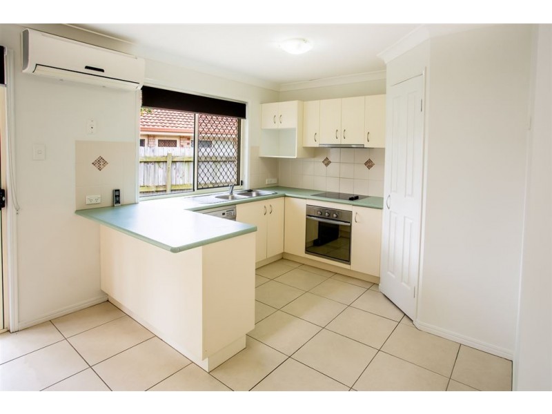 7 Kings Row, Edens Landing QLD 4207