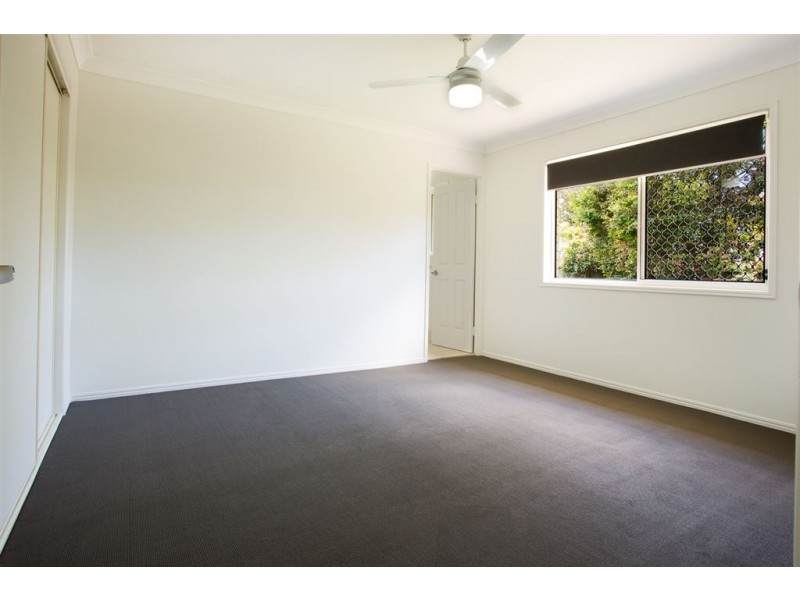 7 Kings Row, Edens Landing QLD 4207