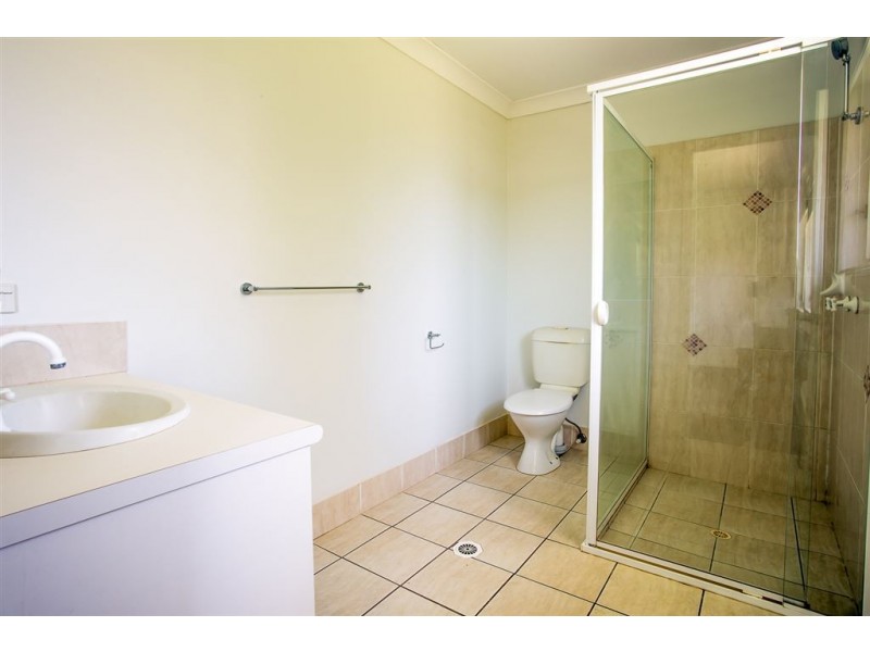 7 Kings Row, Edens Landing QLD 4207