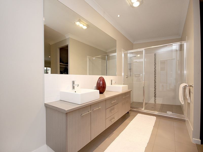 65 Taylor Place, Mackenzie QLD 4156