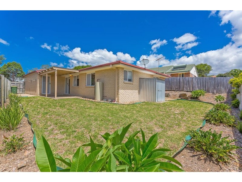 32 William Nixon Way, Edens Landing QLD 4207